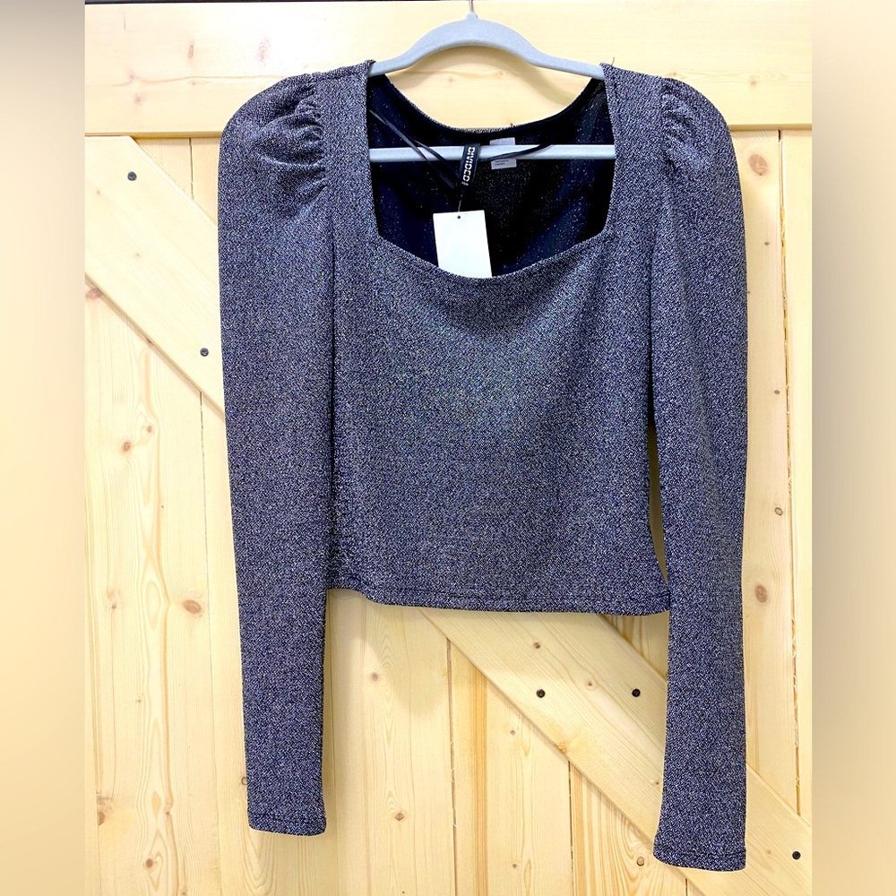 🔥🔥H&M Puffed Shoulder Square Neckline Sparkly Black & Silver Long Sleeve Top